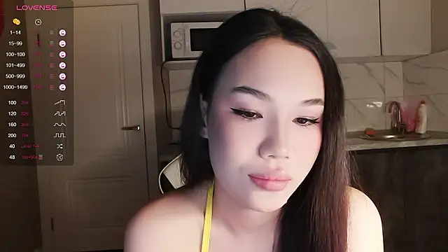 Snapshot of dragon_princesss chatting on 03.11.26 dragon princesss online show from 03.11.26