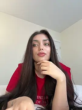 Snapshot of Sweet_Khalifa_ chatting on 02.14.25 Sweet Khalifa  online show from 02.14.25