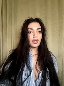 Sweet Khalifa  online show from 11.26.25