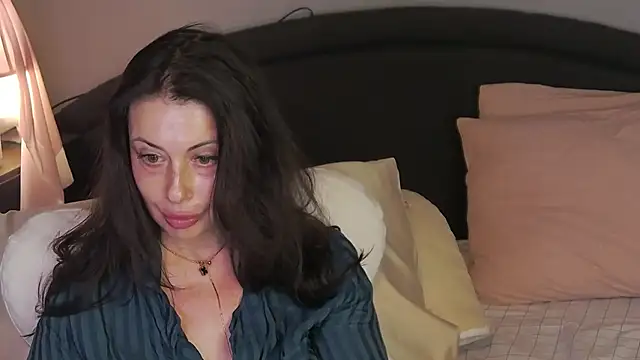 Mia Lovi online show from 05.09.26