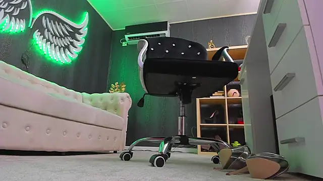 anemarieejolie online show from 01.19.25