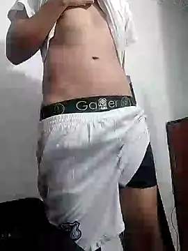 Snapshot of Fexdram_ chatting on 12.05.24 Fexdram online show from 12.05.24