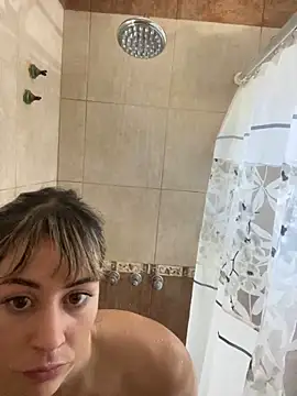 Snapshot of perryperb chatting on 01.16.25 perryperb online show from 01.16.25