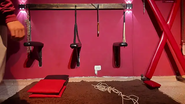 Snapshot of BDSM_Vantablack_ chatting on 01.15.25 BDSM Vantablack  online show from 01.15.25