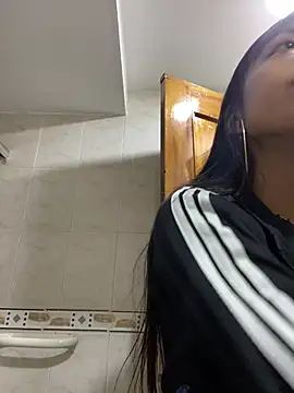 Snapshot of bonnie_18x chatting on 02.18.25 bonnie 18x online show from 02.18.25