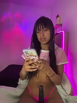 Snapshot of bonnie_18x chatting on 03.14.25 bonnie 18x online show from 03.14.25