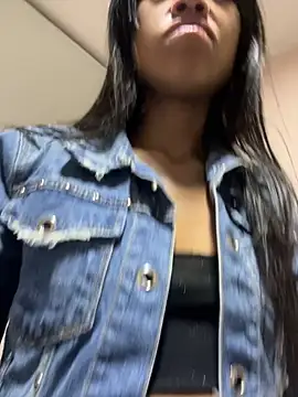 Snapshot of bonnie_18x chatting on 11.13.25 bonnie 18x online show from 11.13.25