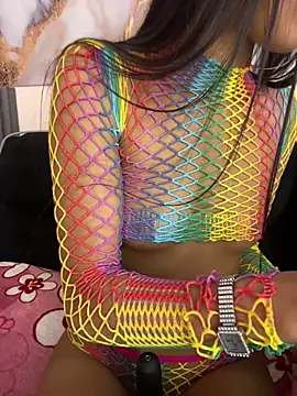 Snapshot of bonnie_18x chatting on 12.03.25 bonnie 18x online show from 12.03.25