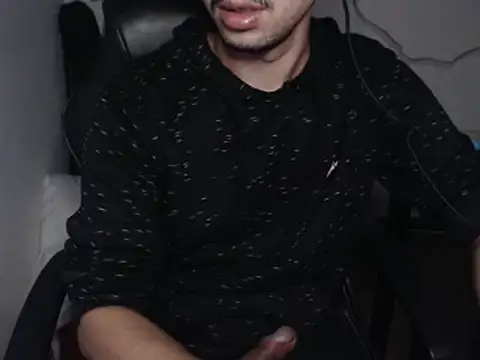 Snapshot of anjonoturno1 chatting on 01.21.25 anjonoturno1 online show from 01.21.25