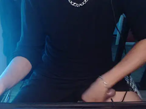 Snapshot of anjonoturno1 chatting on 03.20.25 anjonoturno1 online show from 03.20.25