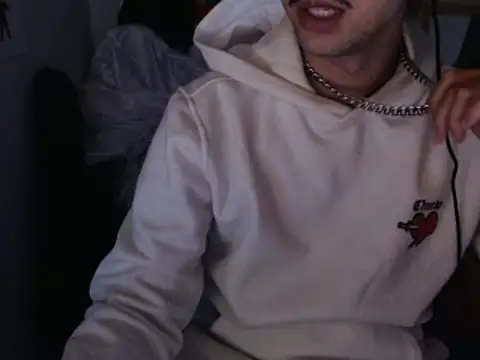 Snapshot of anjonoturno1 chatting on 03.21.25 anjonoturno1 online show from 03.21.25