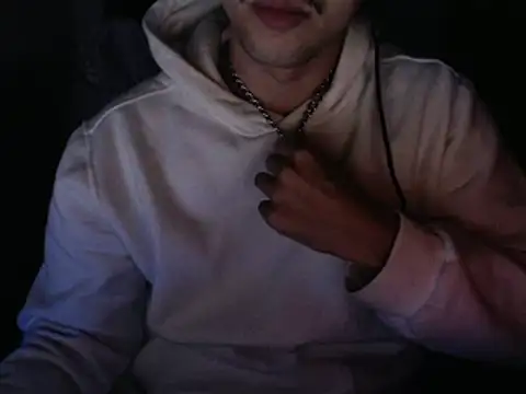 Snapshot of anjonoturno1 chatting on 03.22.25 anjonoturno1 online show from 03.22.25