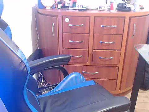 Snapshot of anjonoturno1 chatting on 09.29.25 anjonoturno1 online show from 09.29.25