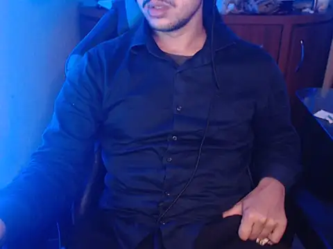 Snapshot of anjonoturno1 chatting on 10.06.25 anjonoturno1 online show from 10.06.25