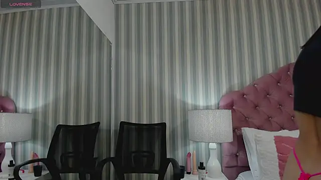 Snapshot of HazelMoret chatting on 03.06.25 HazelMoret online show from 03.06.25