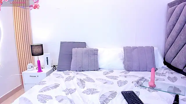 ValeryPettry 1 online show from 12.28.24