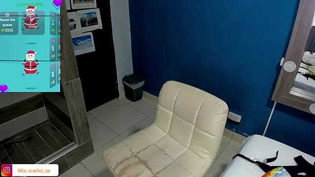 Mia scarlet69 online show from 12.19.25