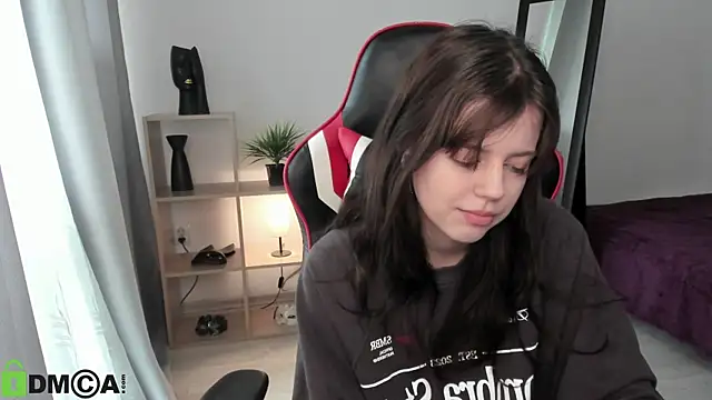 Este Glen online show from 03.13.25