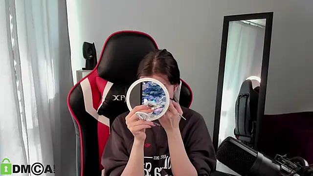 Este Glen online show from 03.20.25