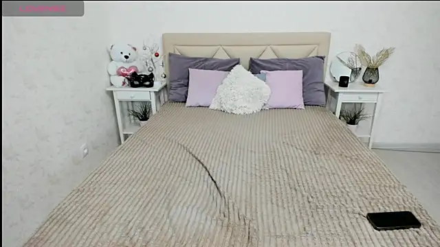 BettyBloom69 online show from 12.05.24