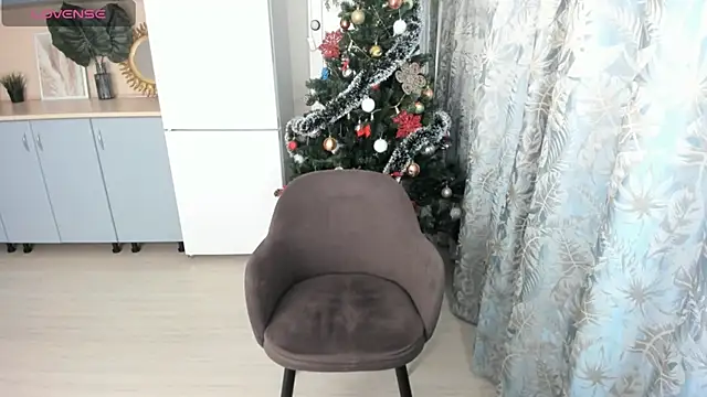 BettyBloom69 online show from 12.19.24