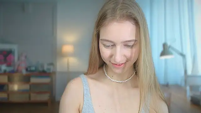 solar bella online show from 03.15.25