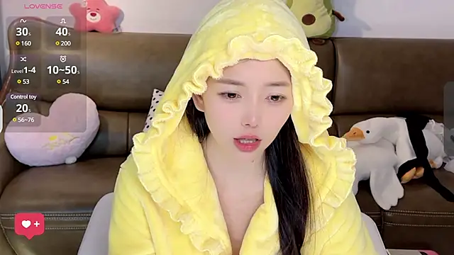 Yilin1999 online show from 03.09.25