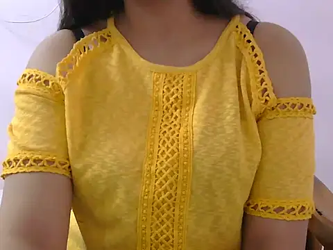 Snapshot of diva-22 chatting on 03.06.25 diva-22 online show from 03.06.25