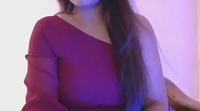 Snapshot of diva-22 chatting on 03.07.25 diva-22 online show from 03.07.25