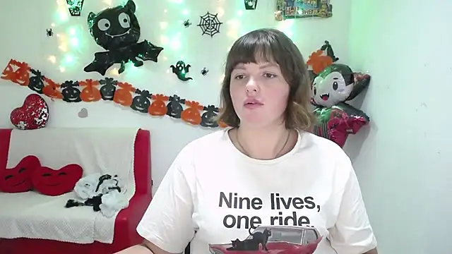 Snapshot of StaceyLex chatting on 11.02.25 StaceyLex online show from 11.02.25