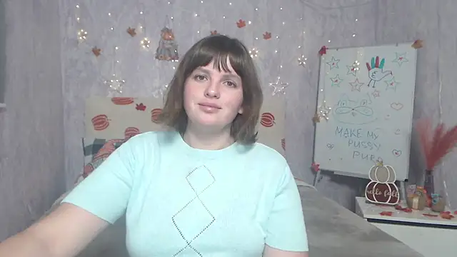 Snapshot of StaceyLex chatting on 11.18.25 StaceyLex online show from 11.18.25