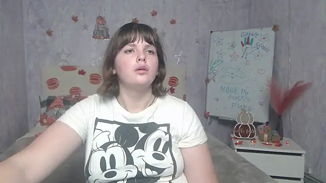 Snapshot of StaceyLex chatting on 11.28.25 StaceyLex online show from 11.28.25