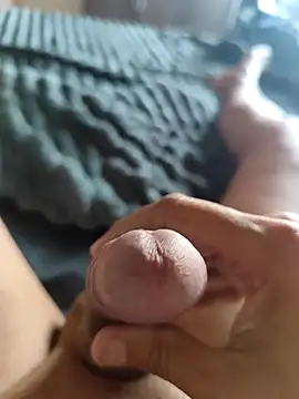 mirrowhot online show from 10.14.25