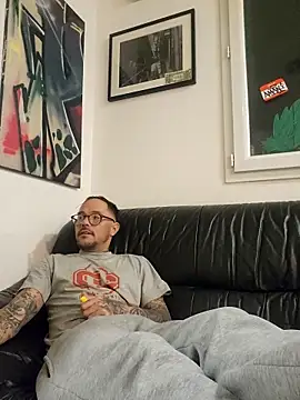 mileflav0r online show from 12.05.25