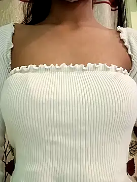 Snapshot of Miss-Sadhana chatting on 01.08.25 Miss-Sadhana online show from 01.08.25