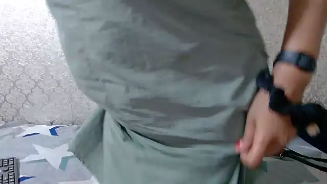 MaximTease24 online show from 02.23.25