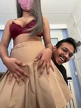 Snapshot of ScarletAss chatting on 03.21.25 ScarletAss online show from 03.21.25