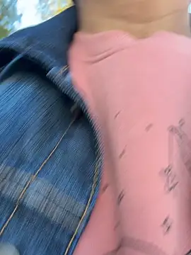 Snapshot of ScarletAss chatting on 09.24.25 ScarletAss online show from 09.24.25