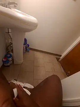 Snapshot of you_like_my_chocolate101 chatting on 09.10.25 you like my chocolate101 online show from 09.10.25