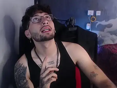 Dereck Dickson online show from 10.28.25