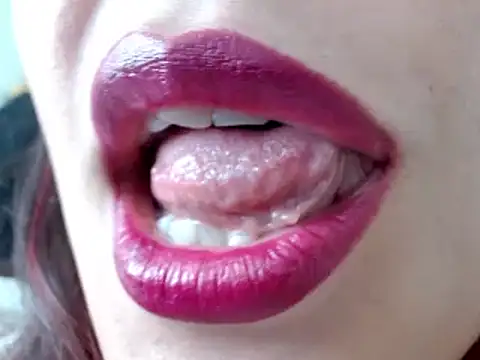 Snapshot of miss_evoleth2 chatting on 03.05.25 miss evoleth2 online show from 03.05.25