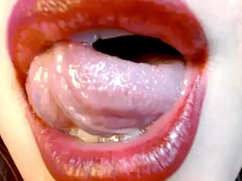 Snapshot of miss_evoleth2 chatting on 03.11.25 miss evoleth2 online show from 03.11.25