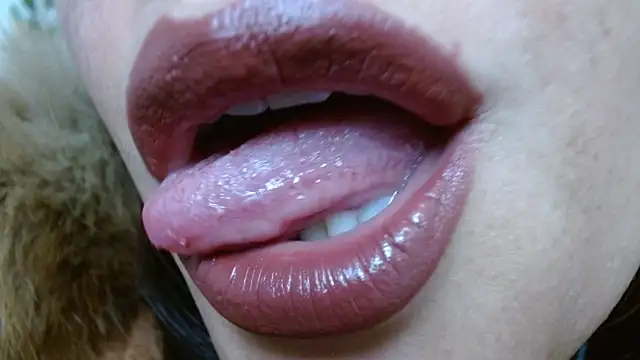 Snapshot of miss_evoleth2 chatting on 03.05.26 miss evoleth2 online show from 03.05.26