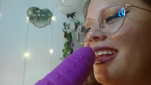 Snapshot of miss_evoleth2 chatting on 03.06.26 miss evoleth2 online show from 03.06.26