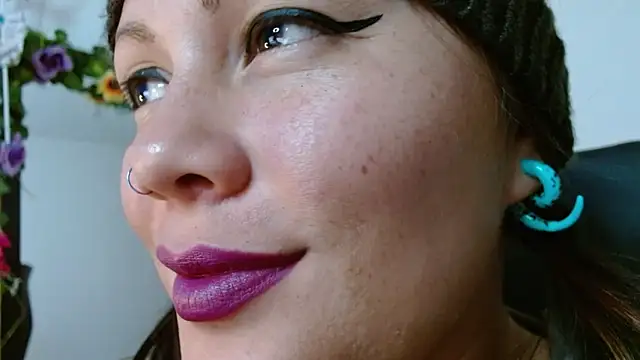 Snapshot of miss_evoleth2 chatting on 03.10.26 miss evoleth2 online show from 03.10.26