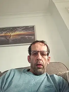 Snapshot of Jrec110 chatting on 04.10.26 Jrec110 online show from 04.10.26