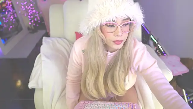 Snapshot of concubine chatting on 01.27.25 concubine online show from 01.27.25