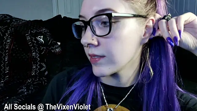thevixenviolet online show from 12.16.24