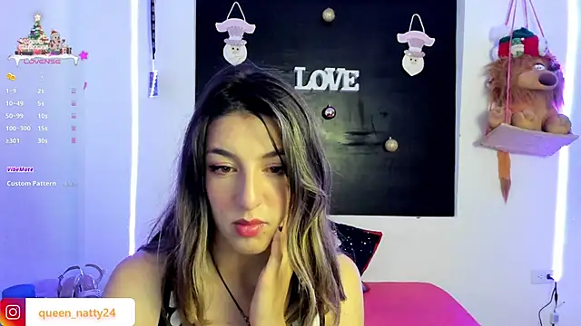 Snapshot of queen-natty chatting on 12.23.24 queen-natty online show from 12.23.24