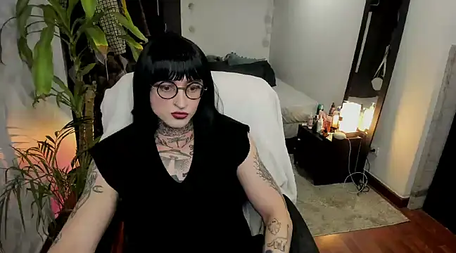 ShiiraVelkor online show from 03.18.25